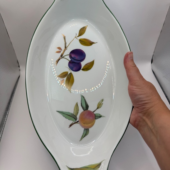 Eversham Vale by Royal Worcester 13.5" Oval Casserole Dish Excellent Condition. - Picture 9 of 9